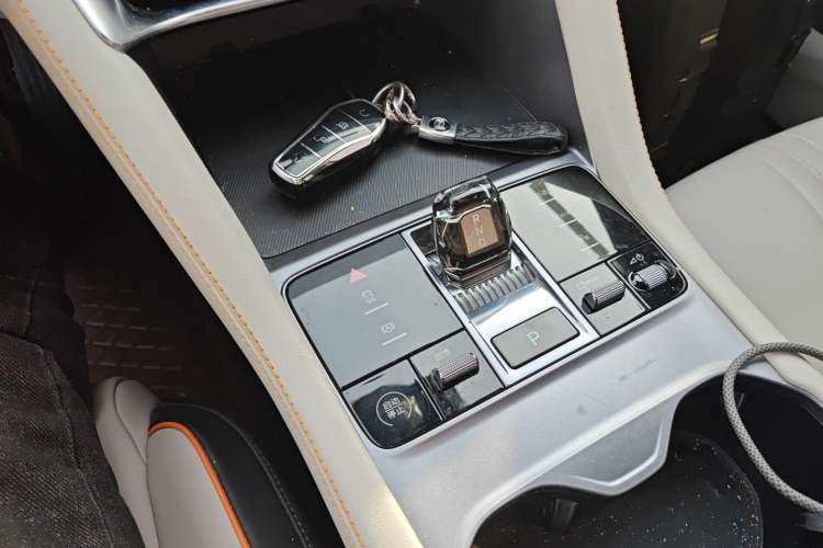 Used BYD Song PLUS New Energy 2023 Champion Edition EV 520KM Luxury Model
