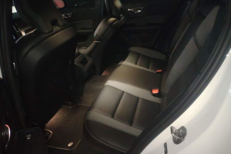 Used Volvo S60 2023 B4 Zhiyuan Sport Edition
