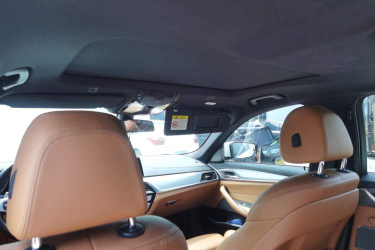 Used BMW 5 Series 2019 525i M Sport Package
