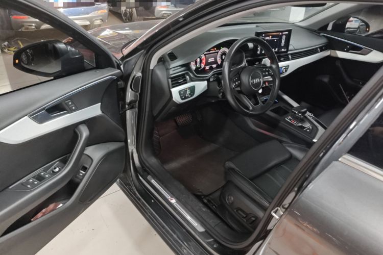 Used Audi A4L 2020 40 TFSI Luxury Dynamic Model
