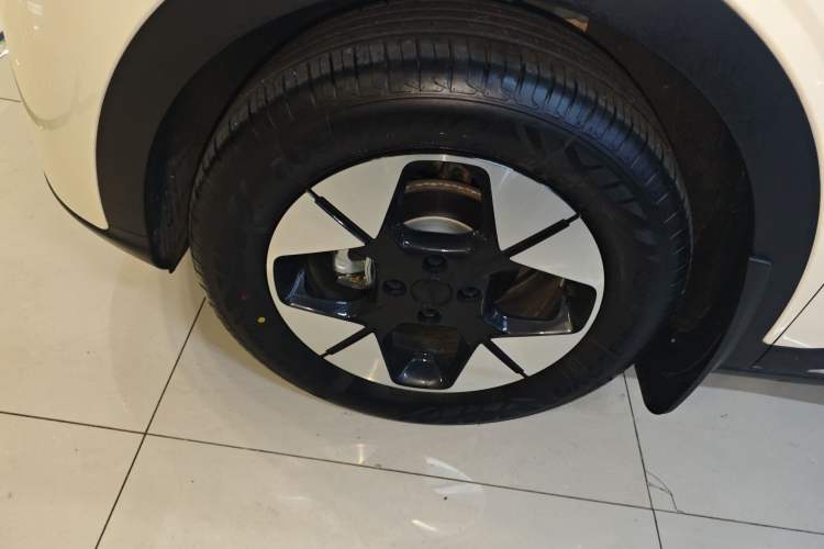 Used Geely Galaxy Geome 2025 310km Dream Edition Exterior 4