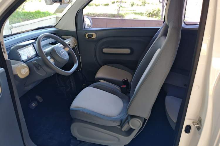 Used Bestune Pony 2025 222km Lightning Horse Left Front Seat