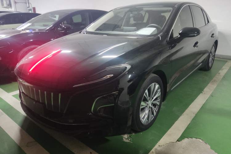 Used Hongqi E-QM5 2023 560km PLUS

