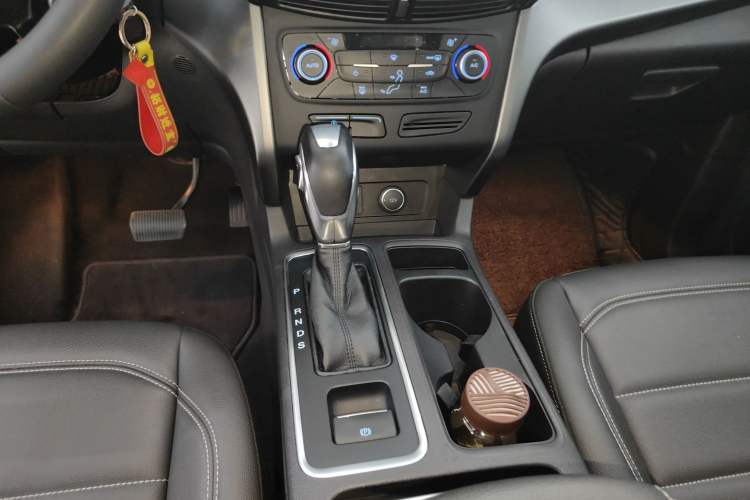 Used Ford Kuga 2019 EcoBoost 180 Two-Wheel-Drive Platinum Edition China VI Standard
