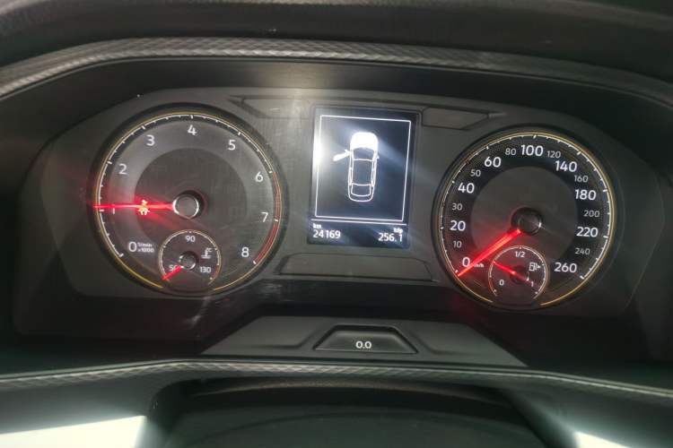 Used Volkswagen Lavida 2019 1.5L Automatic Fashion Edition China VI Instrument Cluster