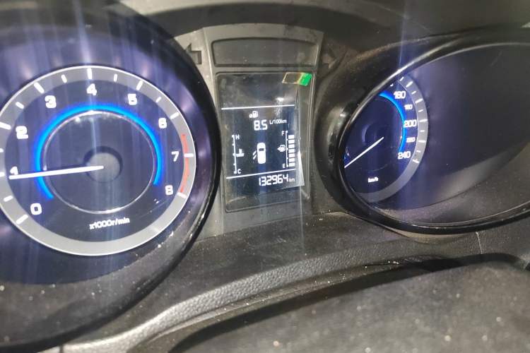 Used CHANGAN CS15 2016 1.5L Manual Fashion Edition Odometer Close Up