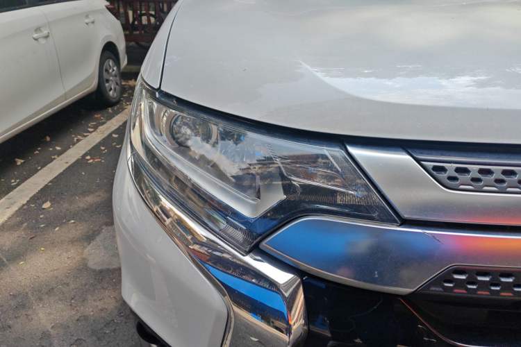 Used Mitsubishi Outlander 2019 2.0L Two-Wheel Drive Comfort Edition 5 Seats China VI Standard
