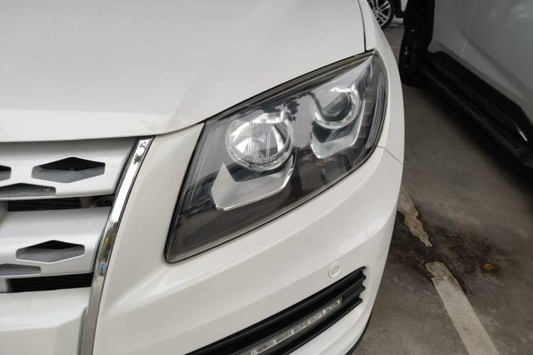 Used Yema T70 2016 Upgraded Model 1.5T Manual Luxury Version
