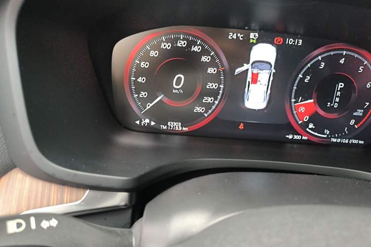 Used Volvo S60 2021 T4 Zhiyuan Luxury Edition Odometer Close Up