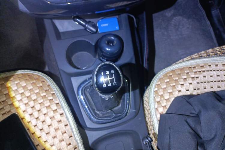 Used Lifan Auto Letu 2015 1.2L Comfort Model Gear Lever