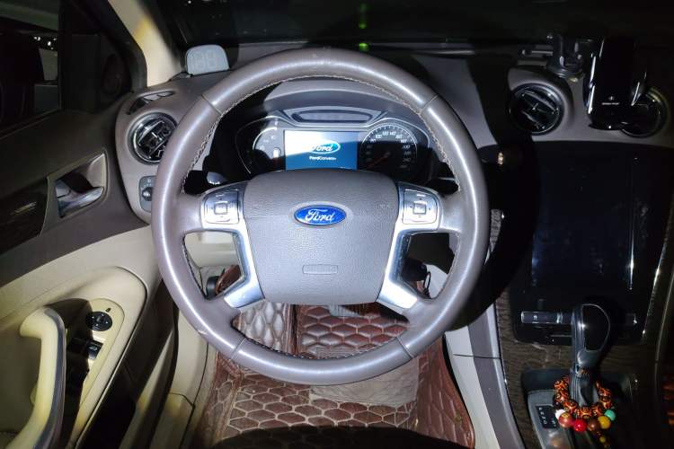 Used Ford Mondeo 2011 2.0L GTDi 200 Fashion Edition Steering Wheel