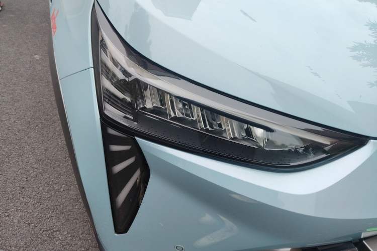 Used AION Y 2022 80 Intelligent Driving Version Right Front Headlight