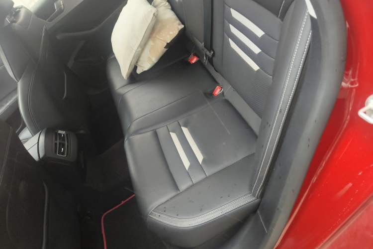 Used BYD Qin Pro New Energy 2019 DM Super Edition 1.5TI Automatic Smart Connect Speedy Model China VI Standard Left Rear Seat