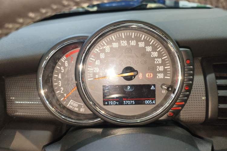 Used MINI 2016 1.5T COOPER Five-Door Edition