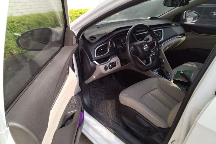 Used Buick GT 2019 15T Dual-Clutch Connected Elite Model China VI