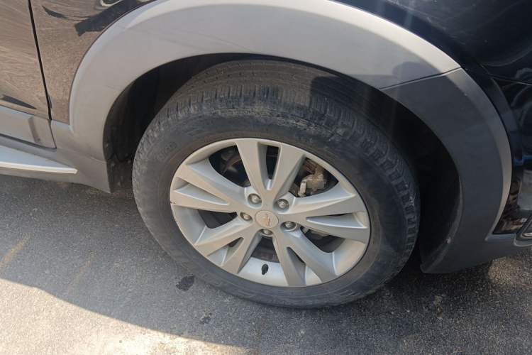 Used Chevrolet Captiva 2015 2.4L 4x4 Flagship Edition 7-Seater
