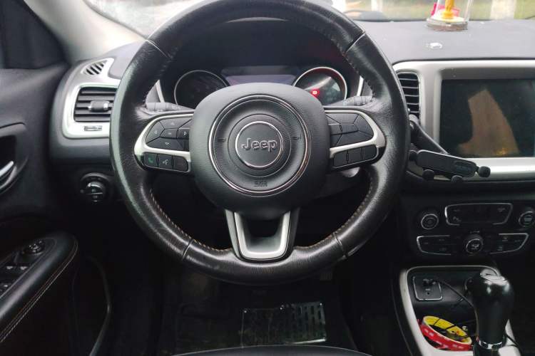 Used Jeep Compass 2017 200T Automatic Family Edition