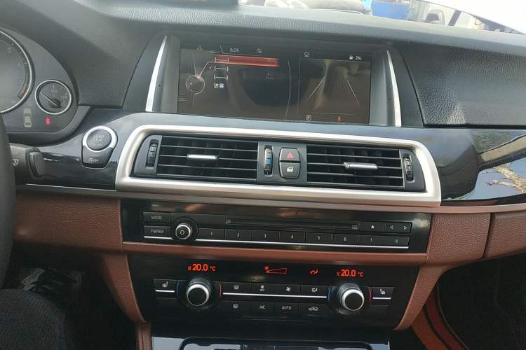 Used BMW 5 Series 2017 520Li Elegant Edition
