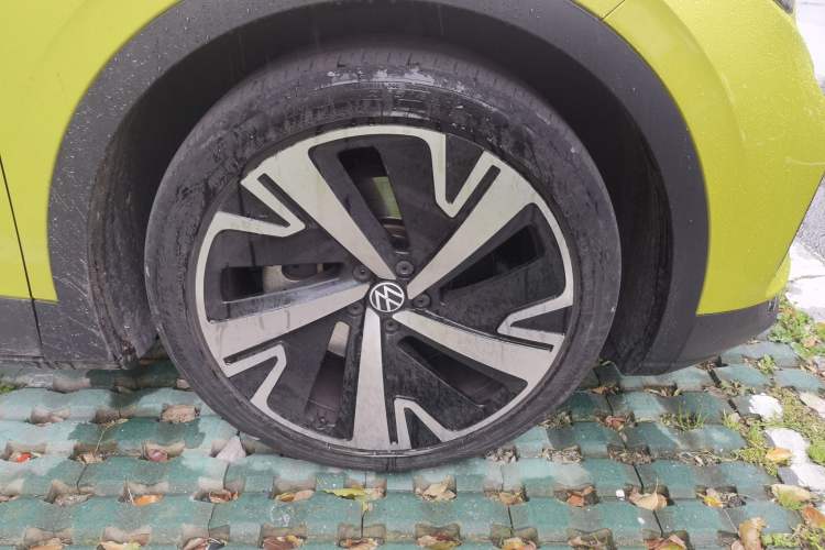 Used Volkswagen ID.4 X 2021 Pro Smart Long-Range Edition Right Front Wheel Hub