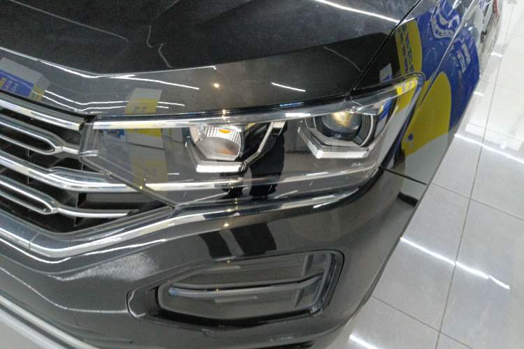 Used Volkswagen Tayron 2019 330TSI Two-Wheel Drive Luxury Model China VI Standard