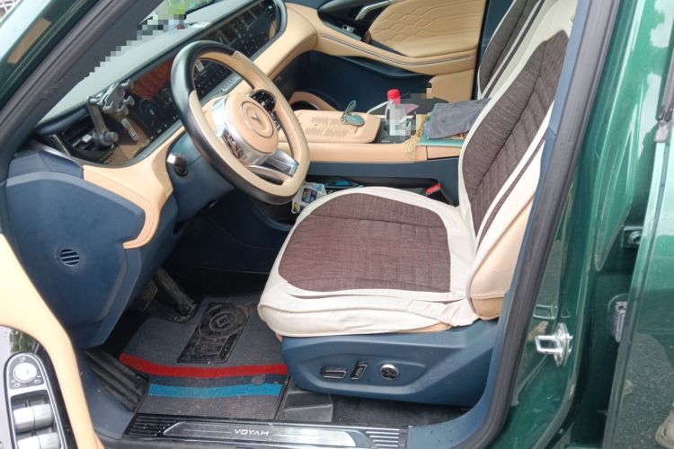 Used VOYAH FREE 2023 Four-Wheel Drive Extended-Range Model with Ultra-Long Range
