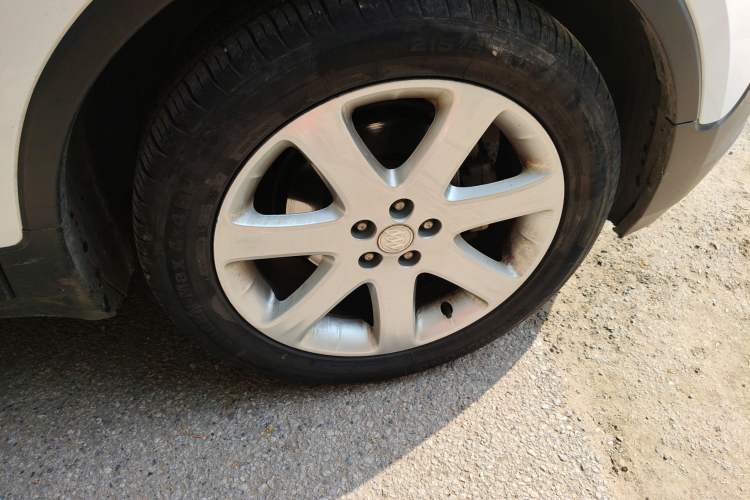 Used Buick Encore 2015 1.4T Automatic Two-Wheel Drive Urban Elite Version