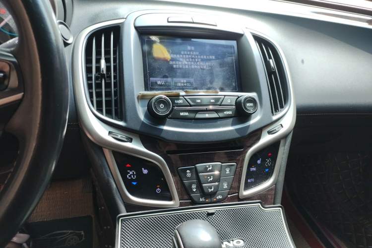 Used Buick LaCrosse 2013 2.4L SIDI Elite Comfort Version
