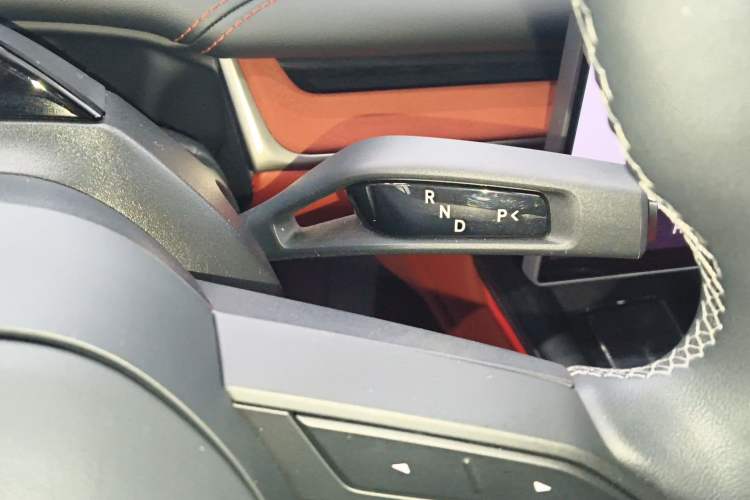 Used Xiaomi Auto SU7 2024 Rear-Drive Long-Range Intelligent Driving Version
