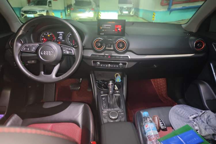 Used Audi Q2L 2020 35 TFSI Fashion Dynamic Model Center Console