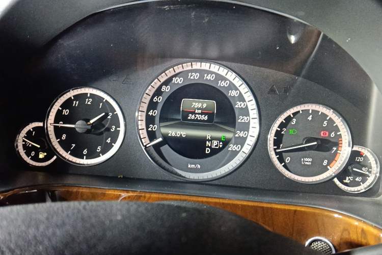 Used Mercedes-Benz E-Class 2013 E 260 L CGI Elegant Model