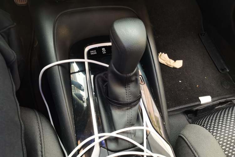 Used Toyota Corolla 2019 Dual-Engine 1.8L E-CVT GL-i Elite Edition Gear Lever