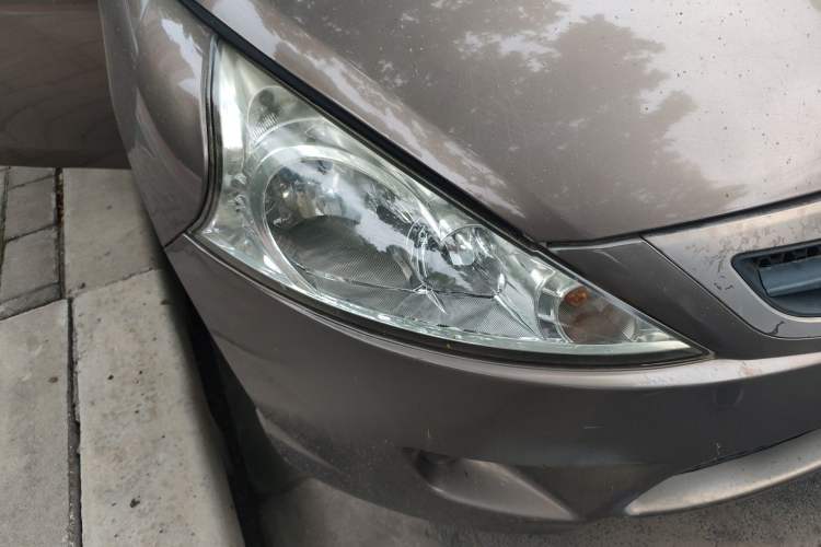 Used FORTHING Joyear 2014 XL Facelift 1.5L Manual Comfort Model Right Front Headlight