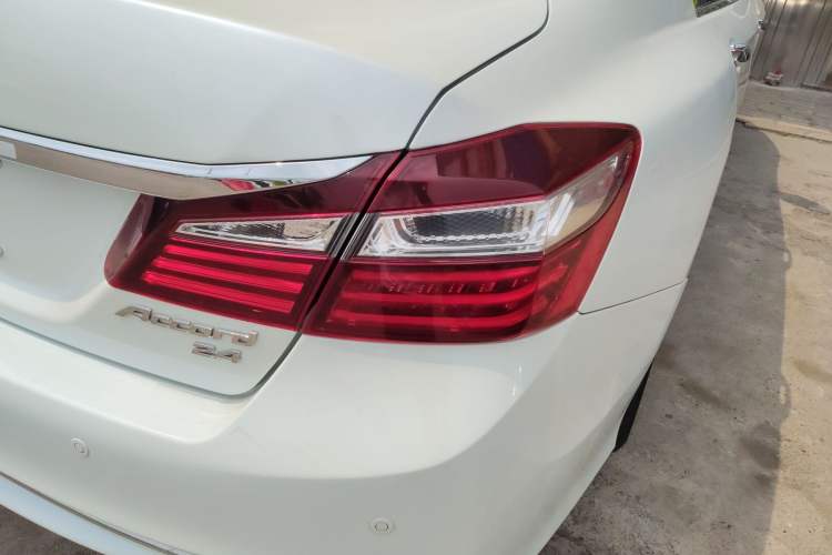 Used Honda Accord 2016 2.4L Luxury Edition Exterior 3