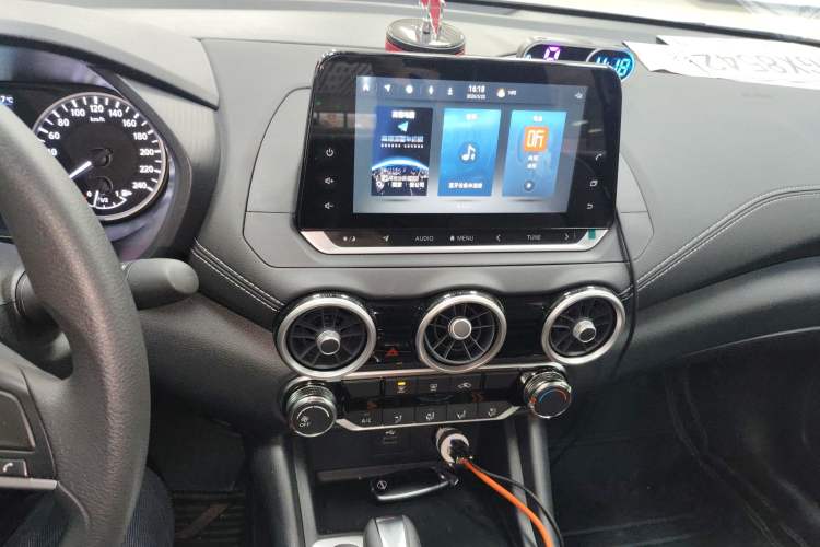 Used Nissan Sylphy 2025 1.6L CVT Genuine Edition Audio And AC Panel