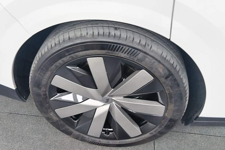 Used Li Auto i8 2025 Model Standard Version