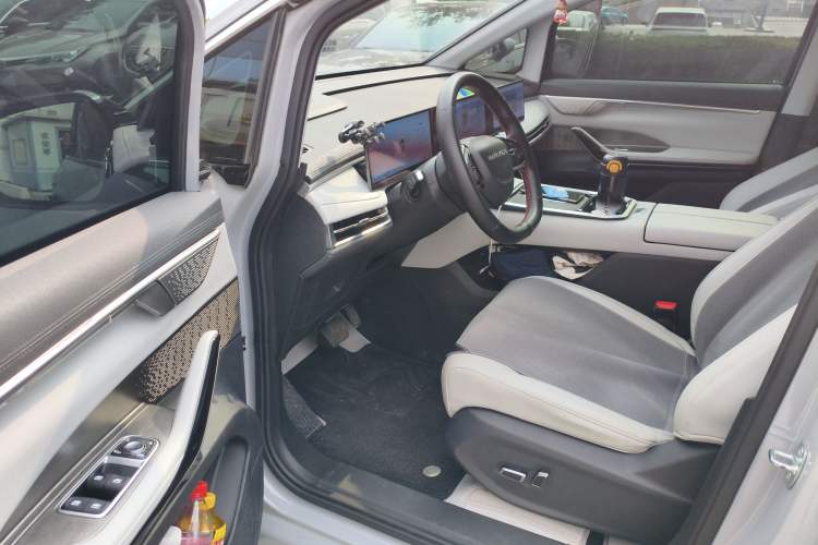 Used SAIC MAXUS Dajia 7 2024 Super Hybrid Ultra-Long Range Enjoyment Edition