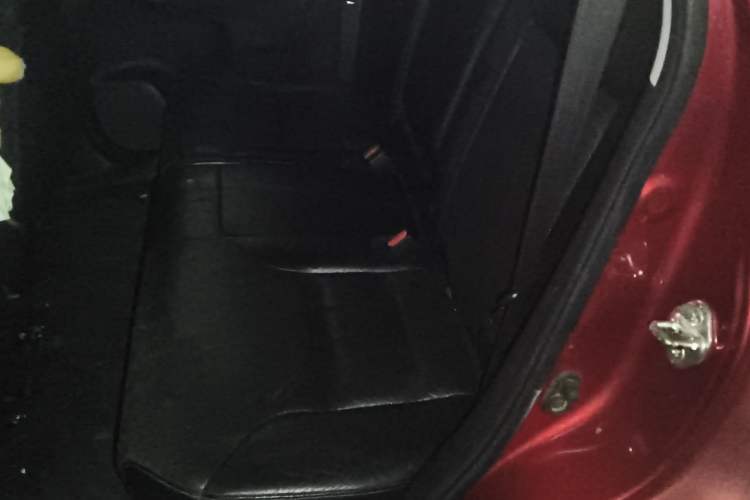 Used Honda CR-V 2015 2.4L two-wheel drive luxury version