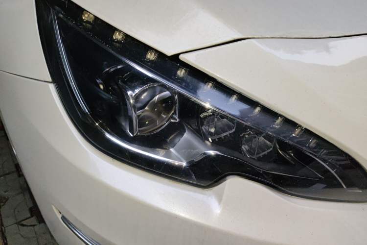 Used Peugeot 408 2014 1.6T Automatic Supreme Edition Right Front Headlight