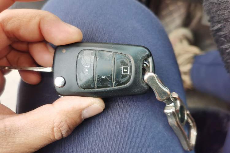Used Kia Forte 2014 1.6L MT GL Vehicle Key