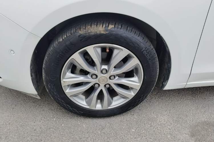 Used Buick GT 2018 18T Automatic Flagship Model Left Front Wheel Hub