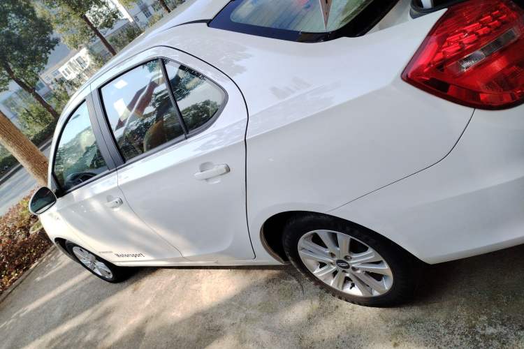 Used Chery E3 2015 1.5L Manual Fashion Model
