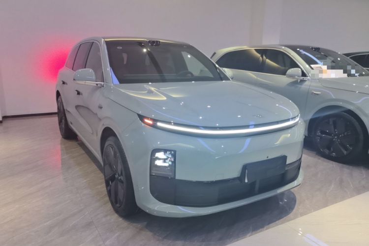 Used Li Auto L6 2025 Max Smart Refresh Edition Front Right 45 Deg