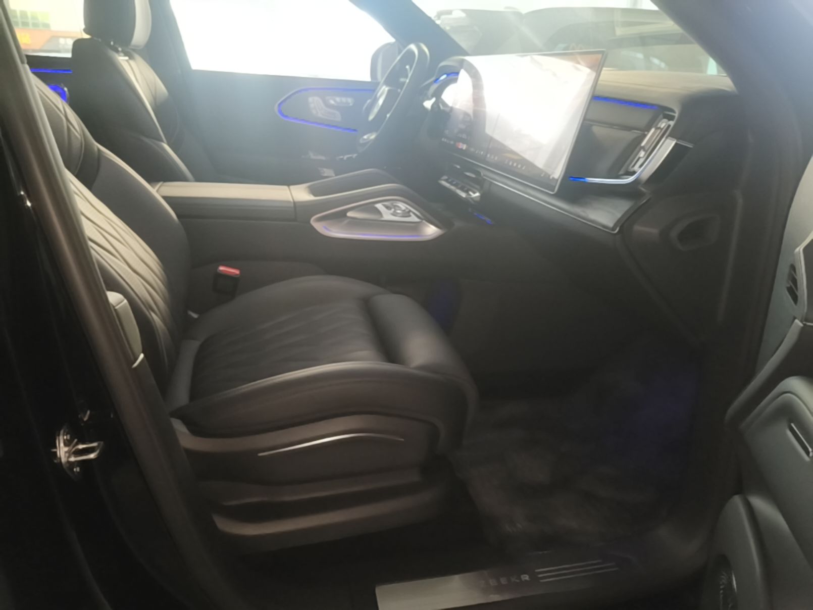 Zeekr 8X 2026 Model Ultra Edition 70kWh — снимка 19