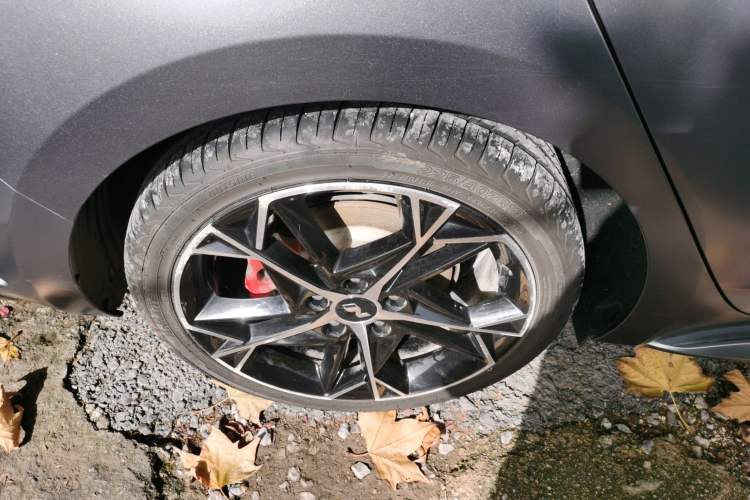 Used Hyundai Lafesta 2023 270T N Line DLX Luxury Edition Right Rear Wheel Hub