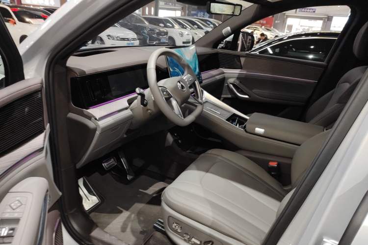 Used Denza N9 2025 Flagship Model