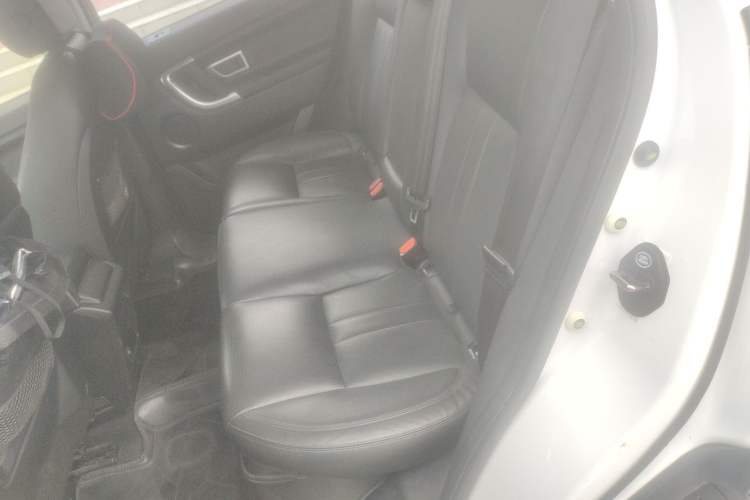 Used Land Rover Discovery Sport 2019 240 PS SE Version China VI Standard Left Rear Seat