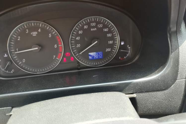 Used HYOSOW H2 2016 H2E 1.5L Elite Model BJ415B Odometer Close Up