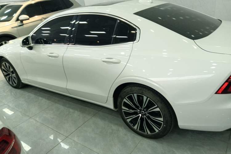 Used Volvo S60 2024 B4 Zhiyuan Luxury Edition