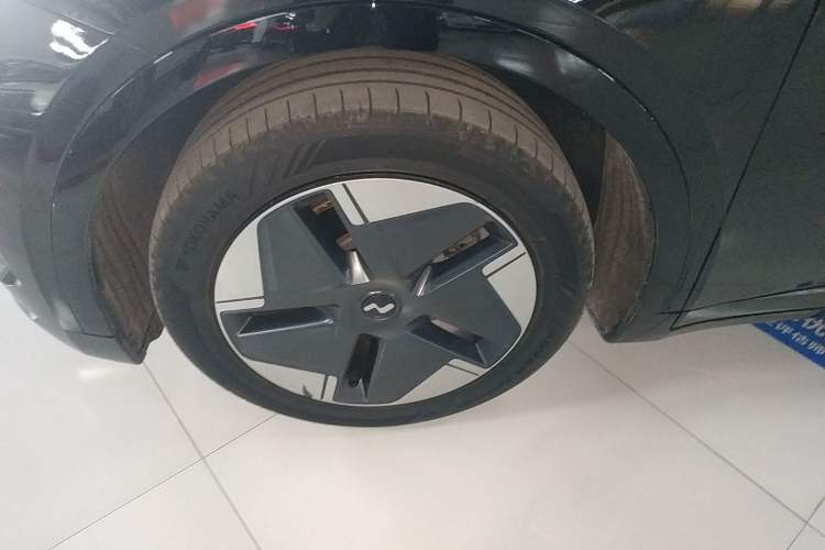 Used ONVO L60 2024 60 kWh Rear-Drive Version
