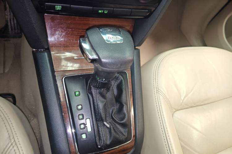 Used Skoda Octavia 2010 1.4TSI DSG Yijun Edition Gear Lever